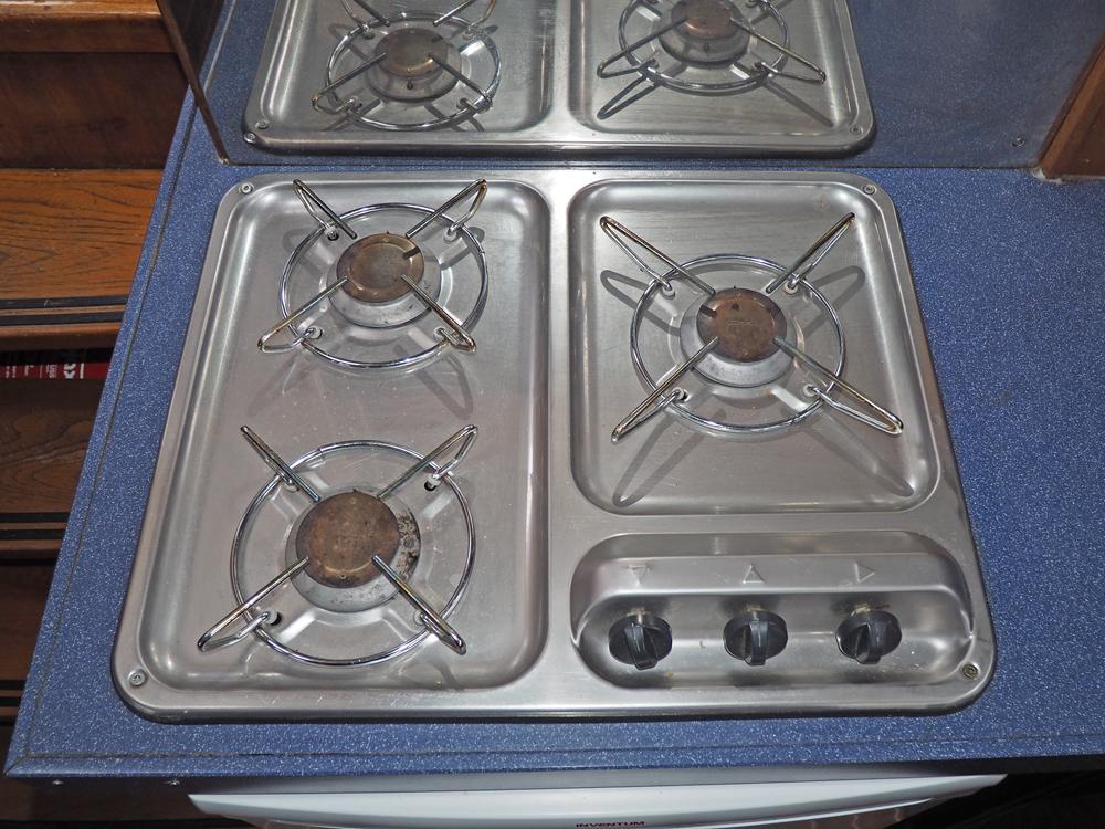 Salon, H&eacute;bergements